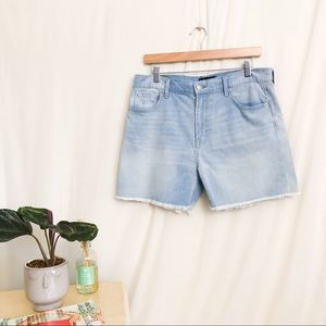 GAP Relaxed Frayed Hem Denim Shorts